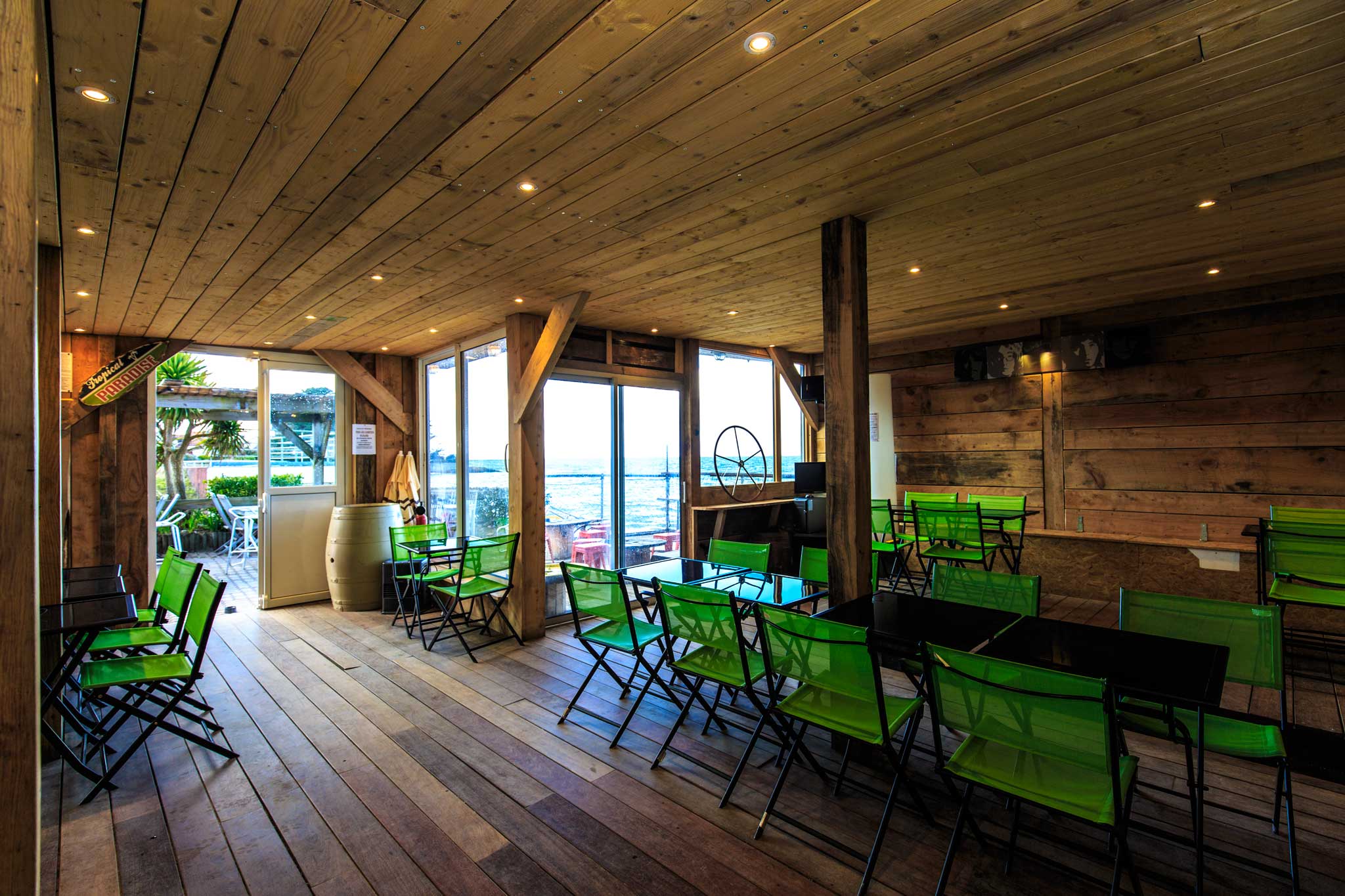 Horaires d'ouverture vacances de la toussaint 1 salle-de-restaurant-le-ptitcab